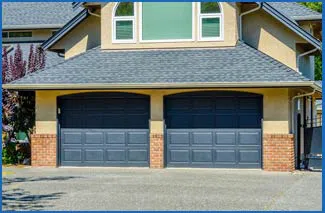 Neighborhood Garage Door Repair Service Milwaukee, WI 262-706-4067 Neighborhood Garage Door Repair Service Milwaukee, WI 262-706-4067